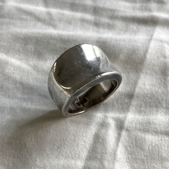 Sterling silver inverted dome ring - Picture 1 of 5